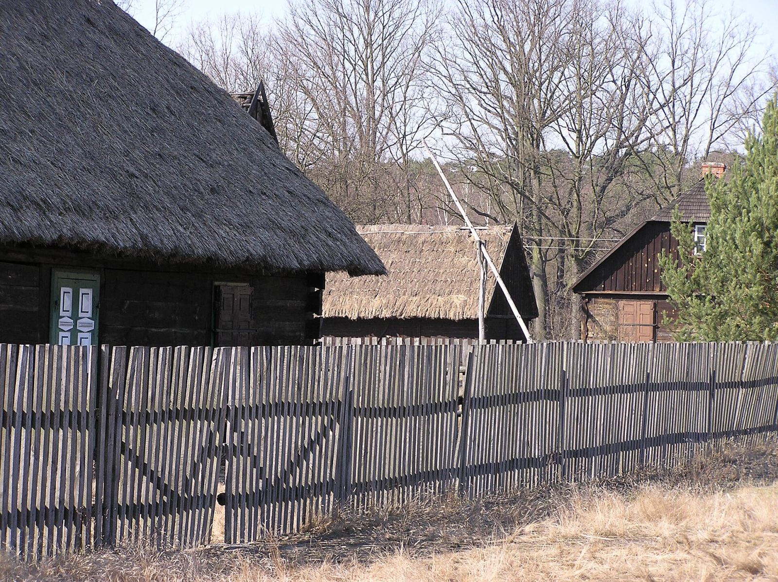 Układ wsi z drewnianą zabudową, Granica