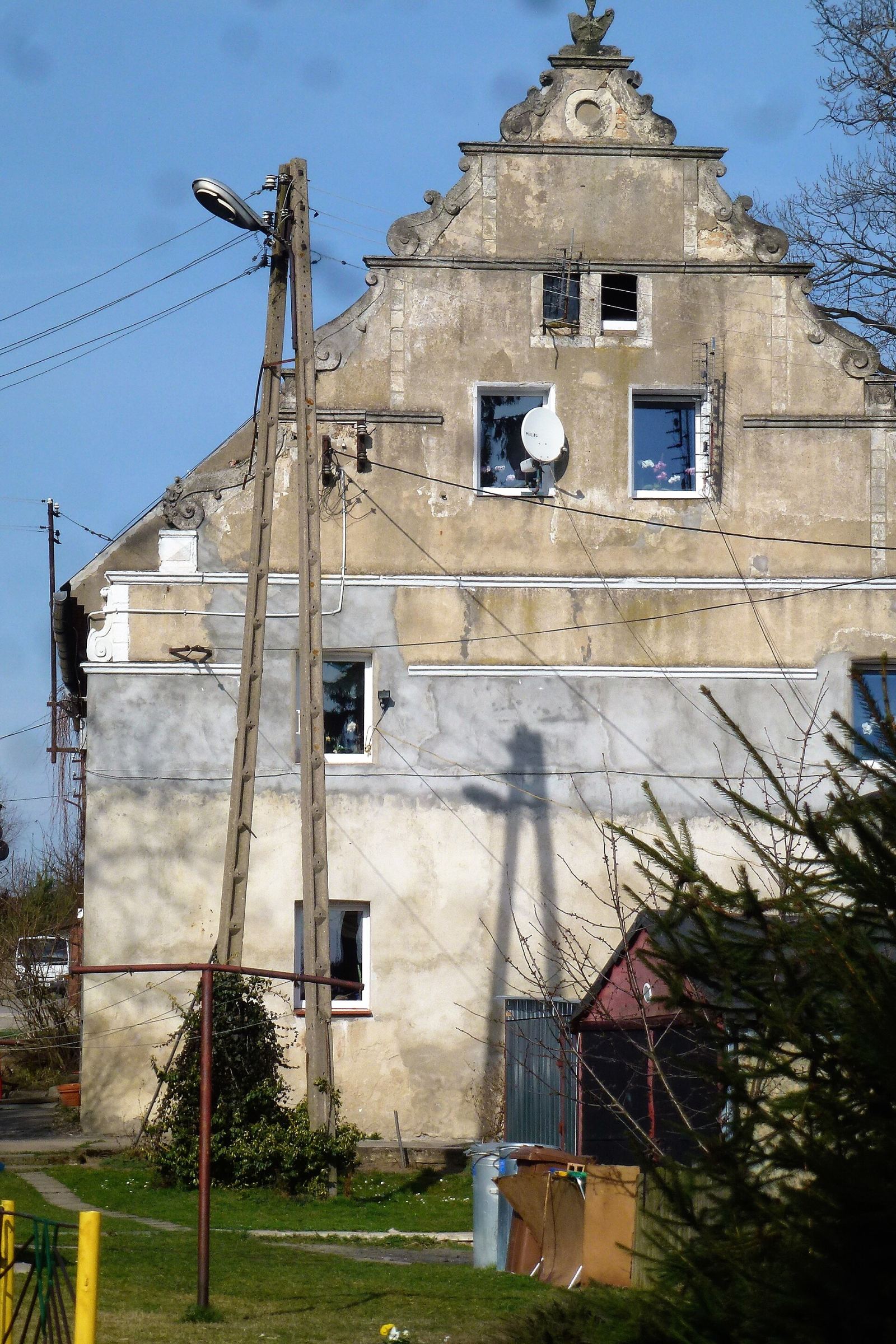 Oficyna, Pisarzowice