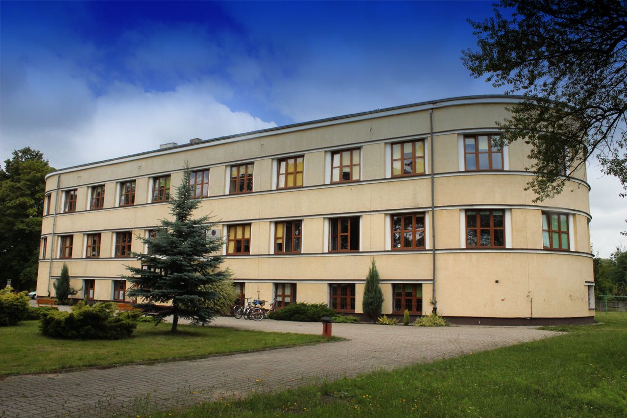 Sierociniec, ob. dom dziecka, Lisków
