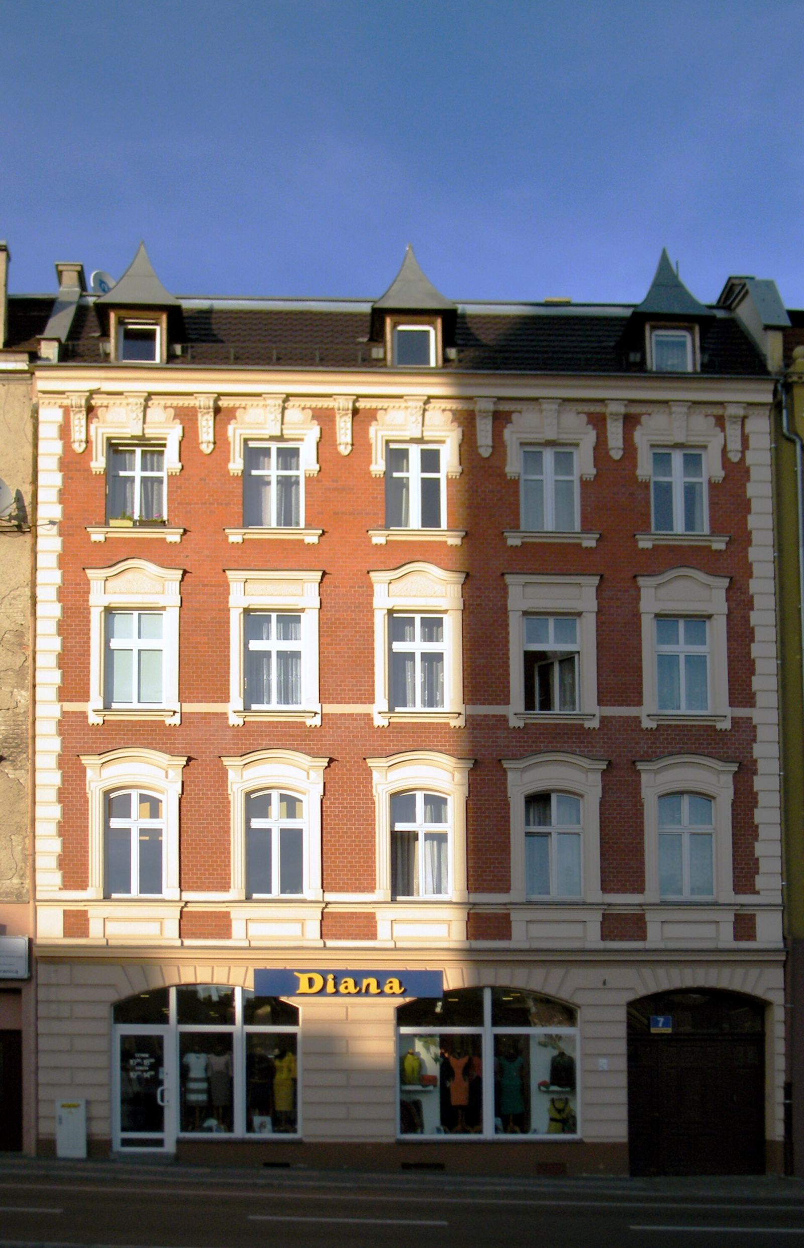 Dom, Opole