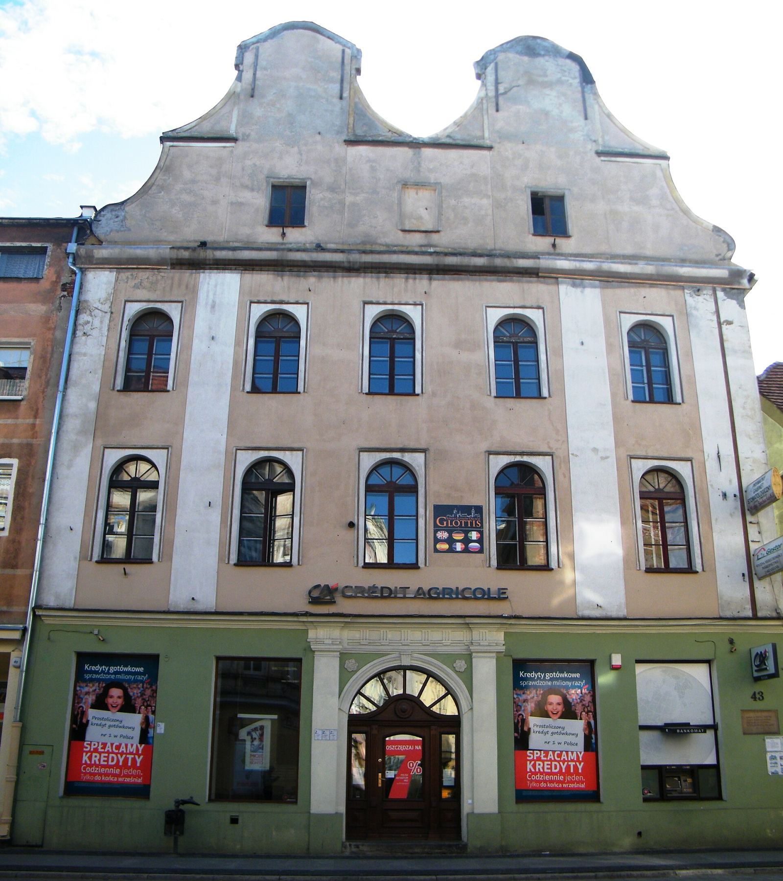 Dom, Brzeg