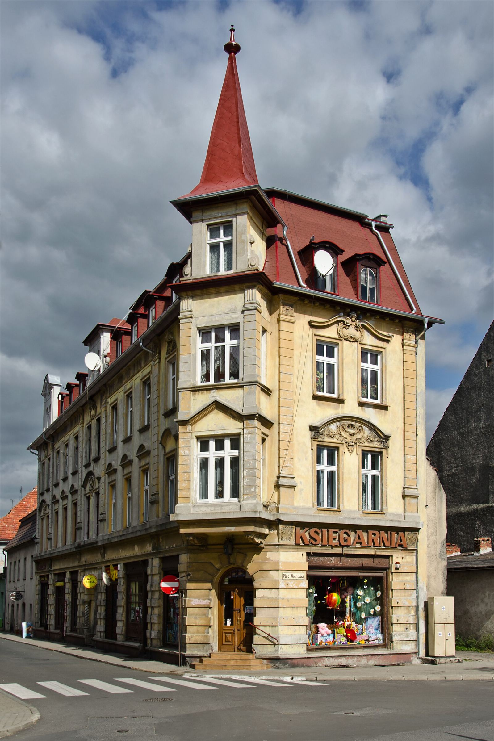 Dom, Mirsk