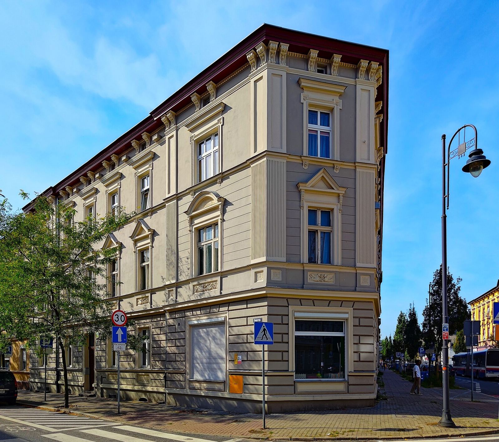 Elewacje frontowe kamienicy narożnej, Bydgoszcz