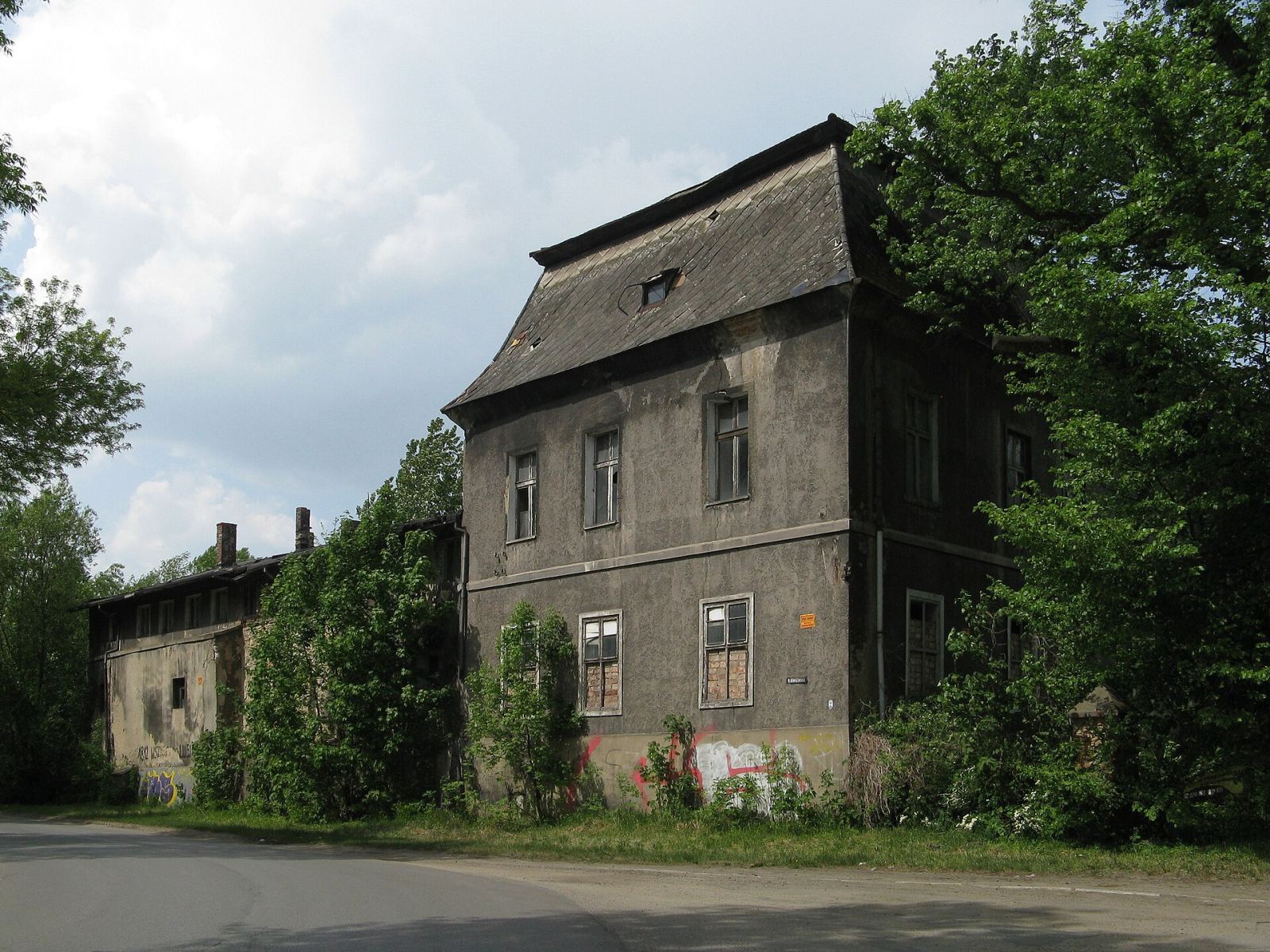 Zamek, Zbrosławice
