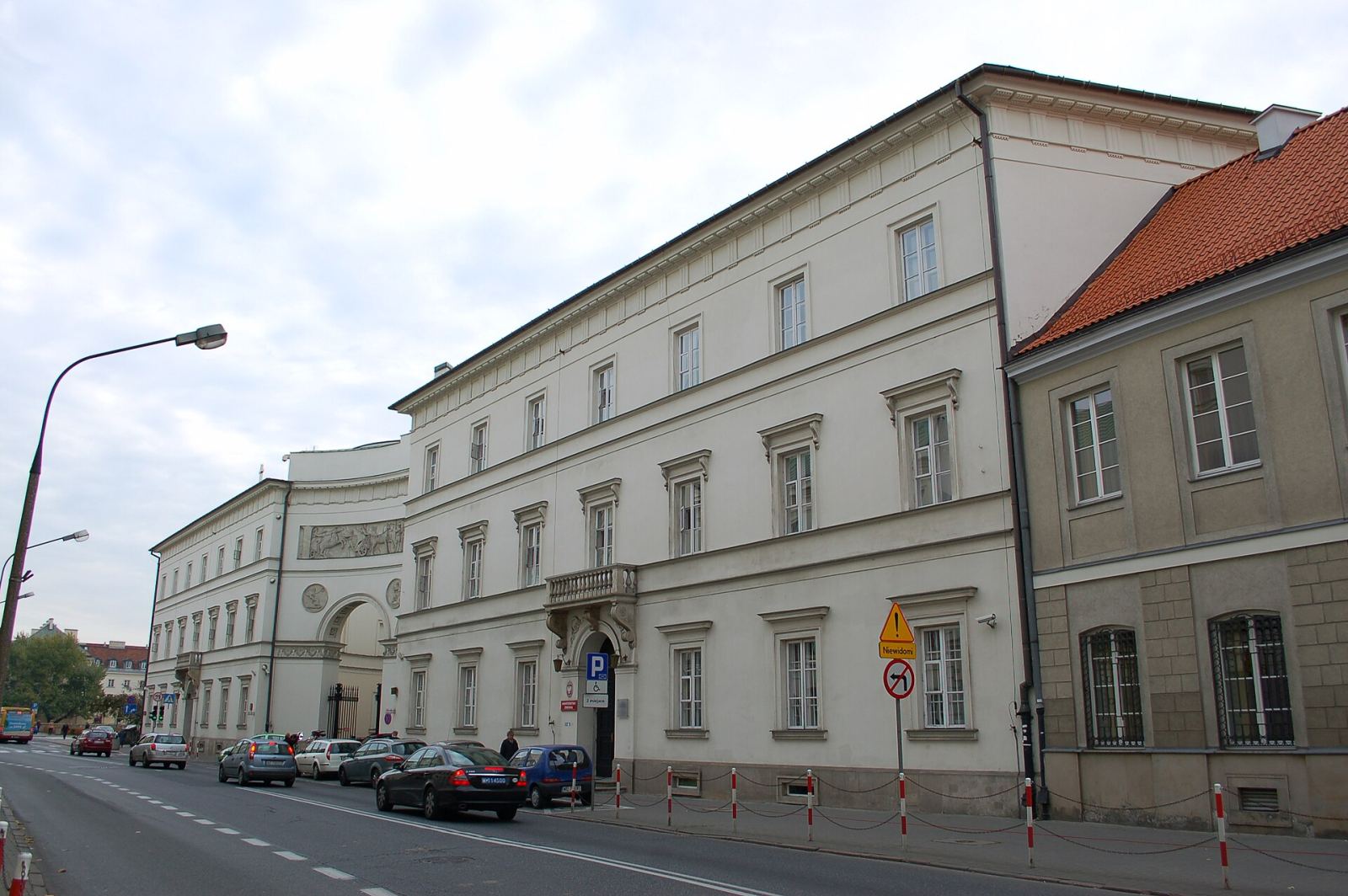 Budynek bramny, Warszawa