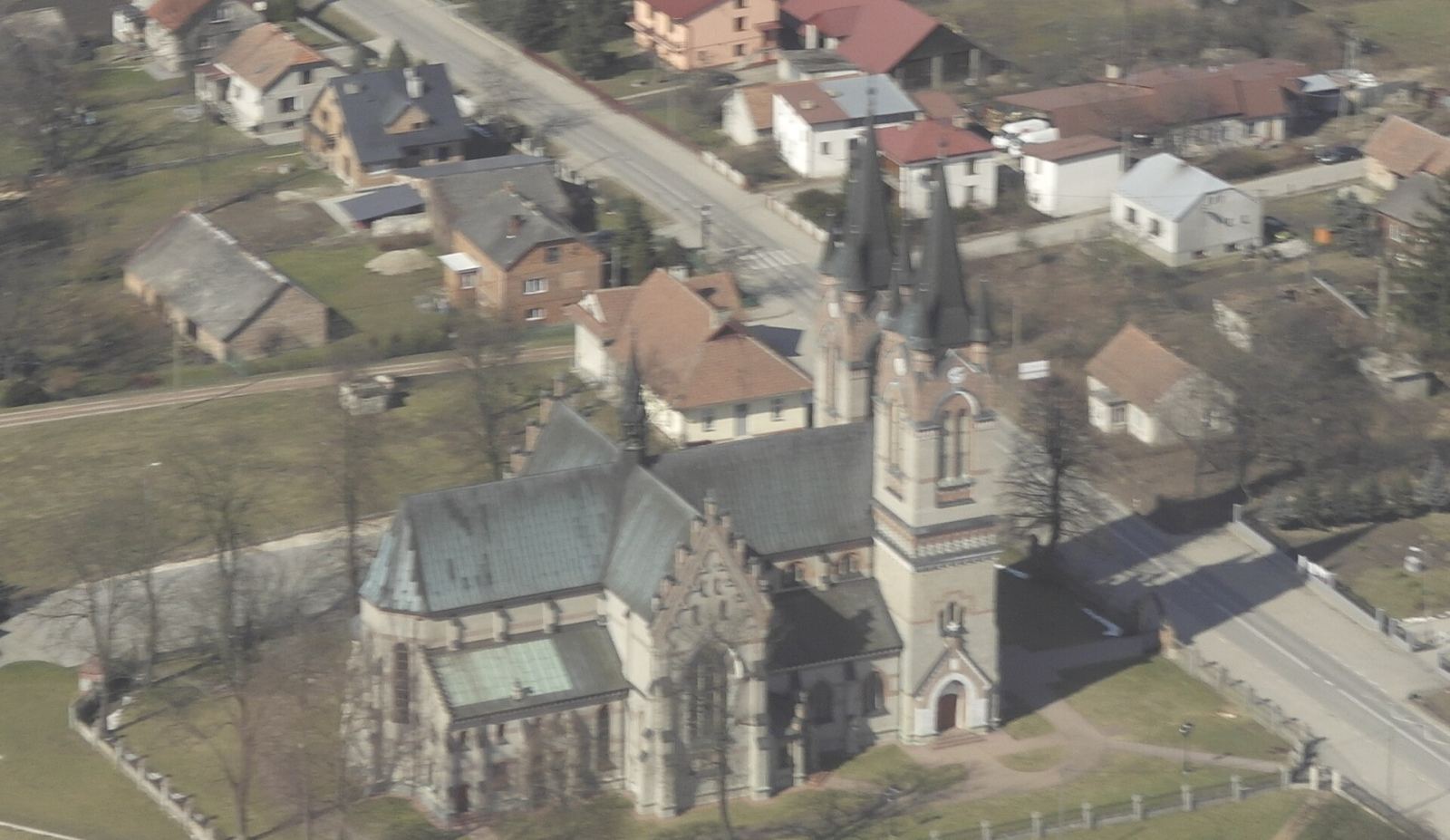 Kościół parafialny pw. św.św. Piotra i Pawła, Otfinów