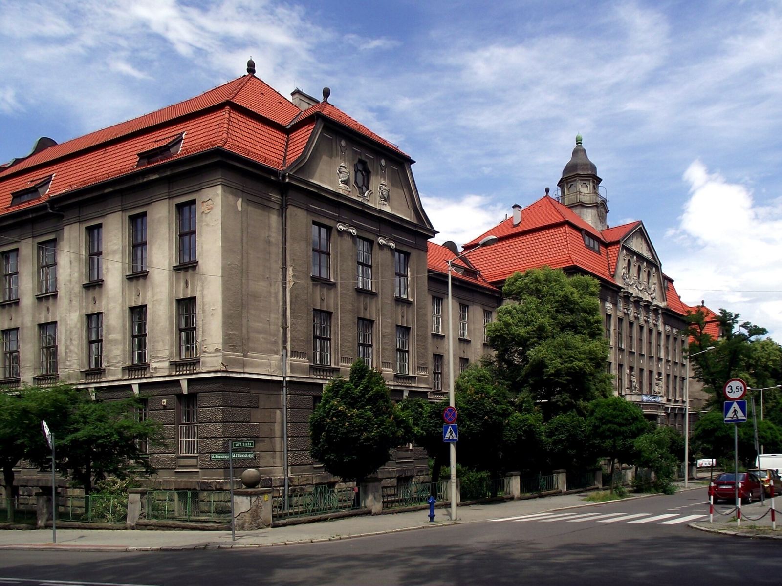 Bielska Szkoła Przemysłowa, Bielsko-Biała