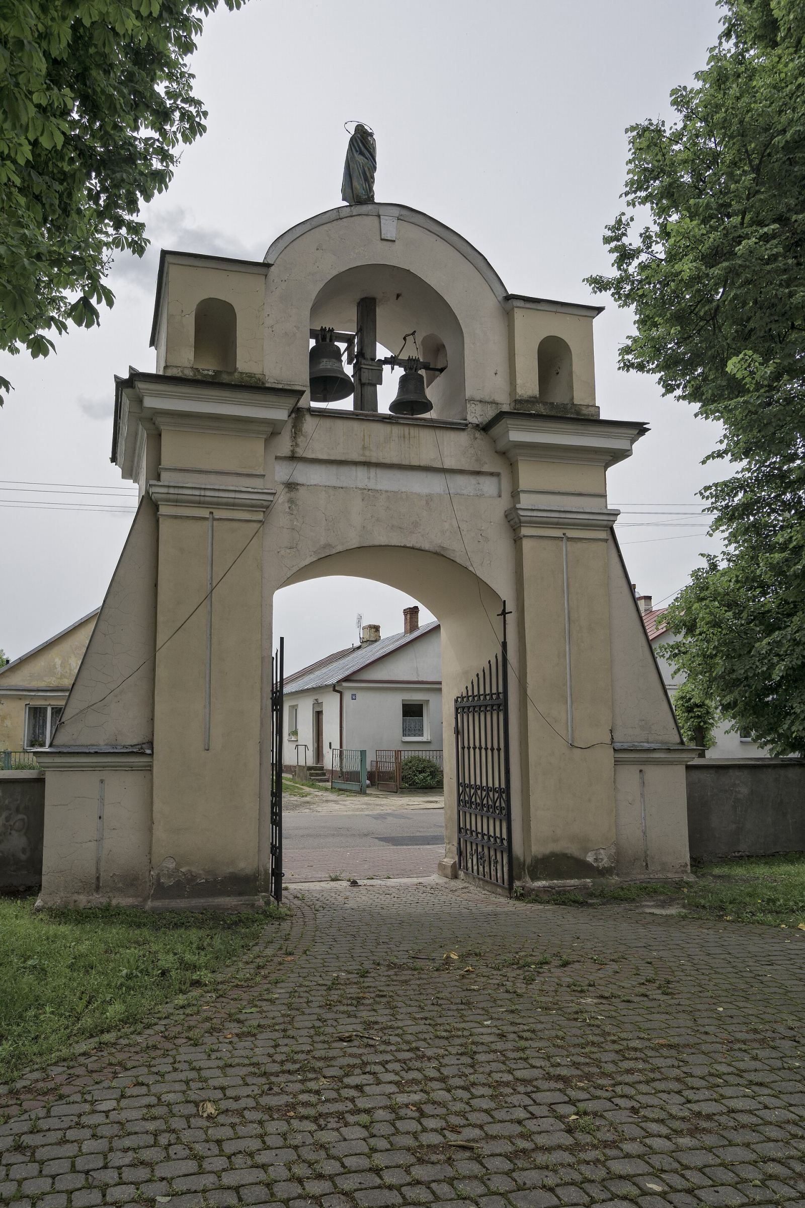 Dzwonnica-brama, Michów