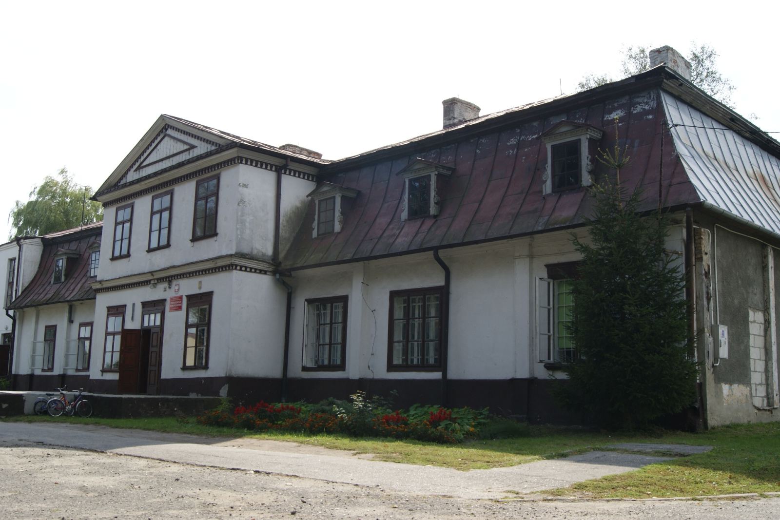 Dwór, Siedliszcze
