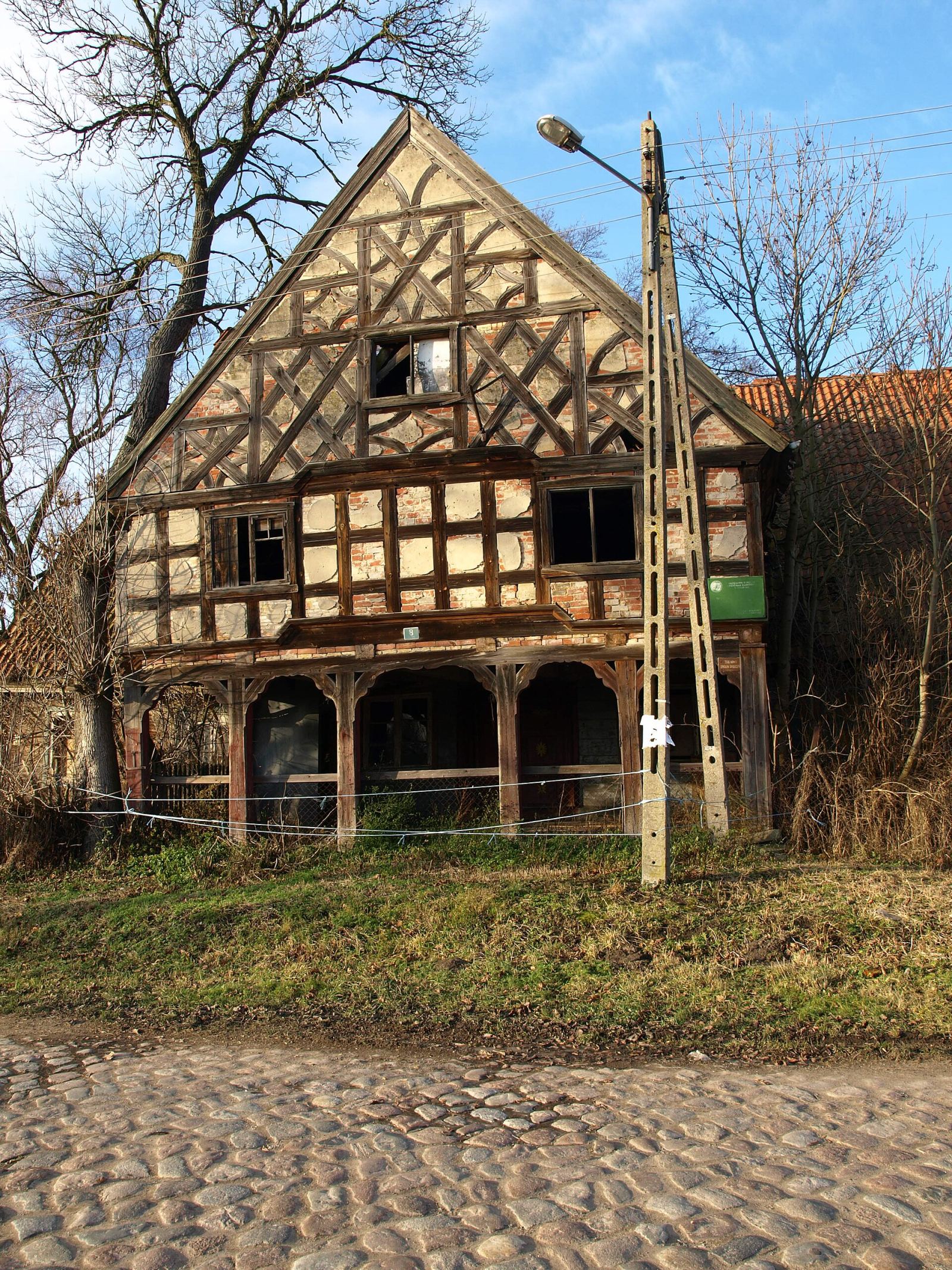 Dom podcieniowy, Kławki