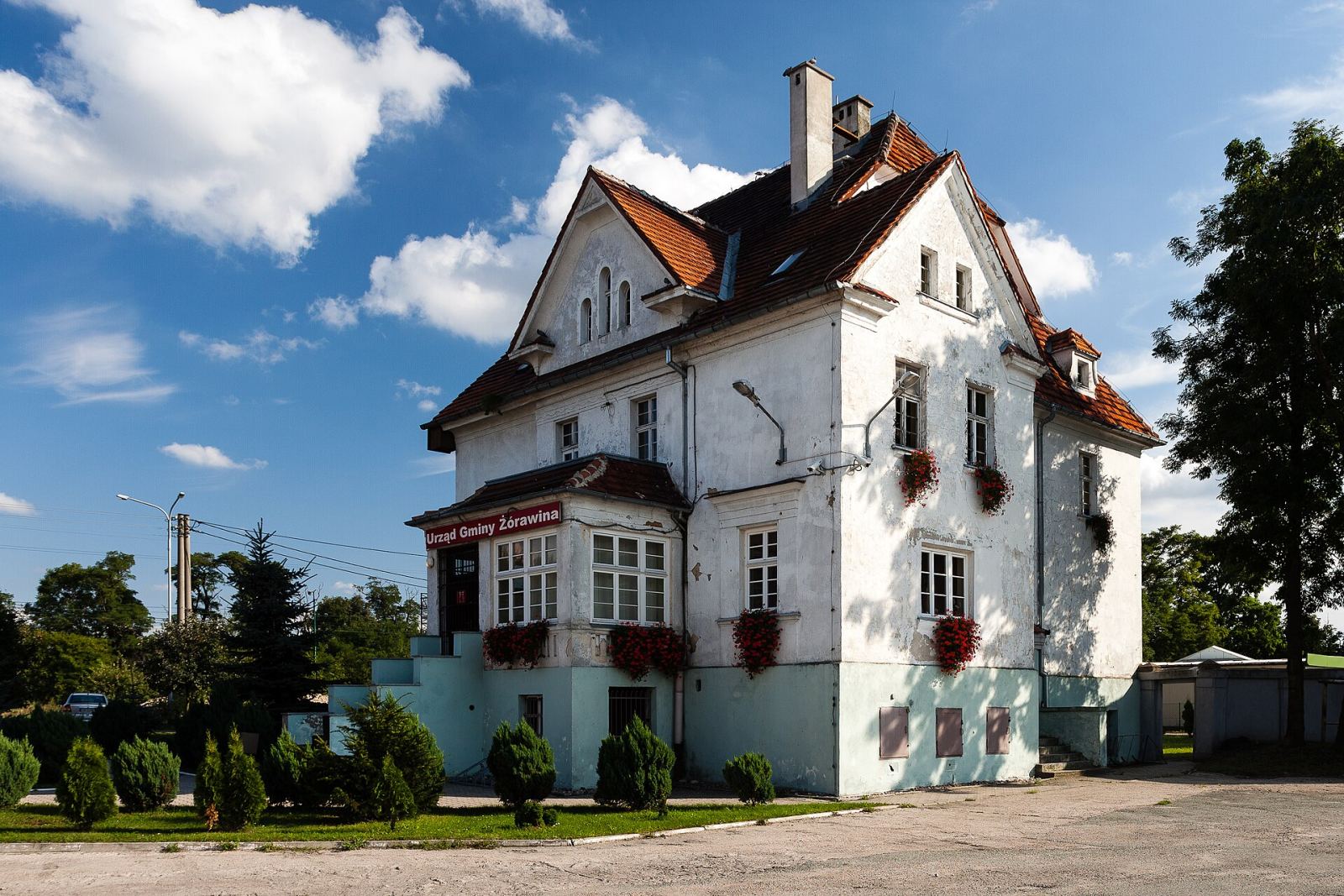 Willa, Żórawina