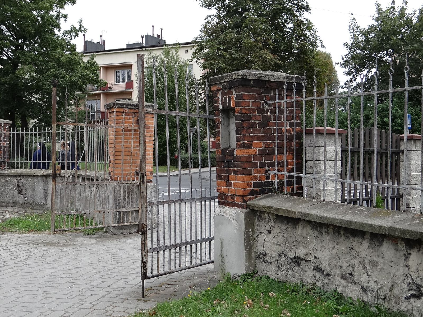 Ogrodzenie, Skawina