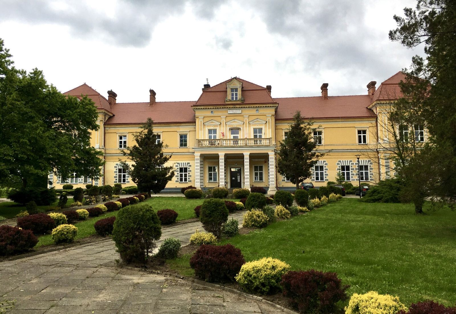Zespół pałacowy, Wysocko