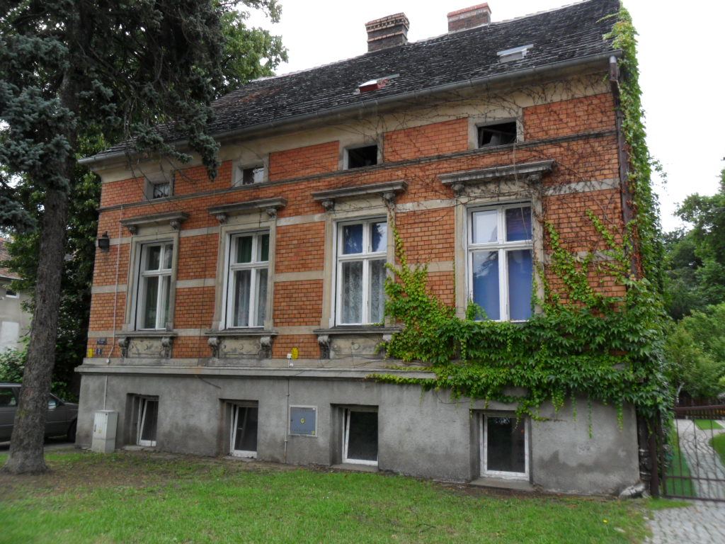 Dom, Gubin