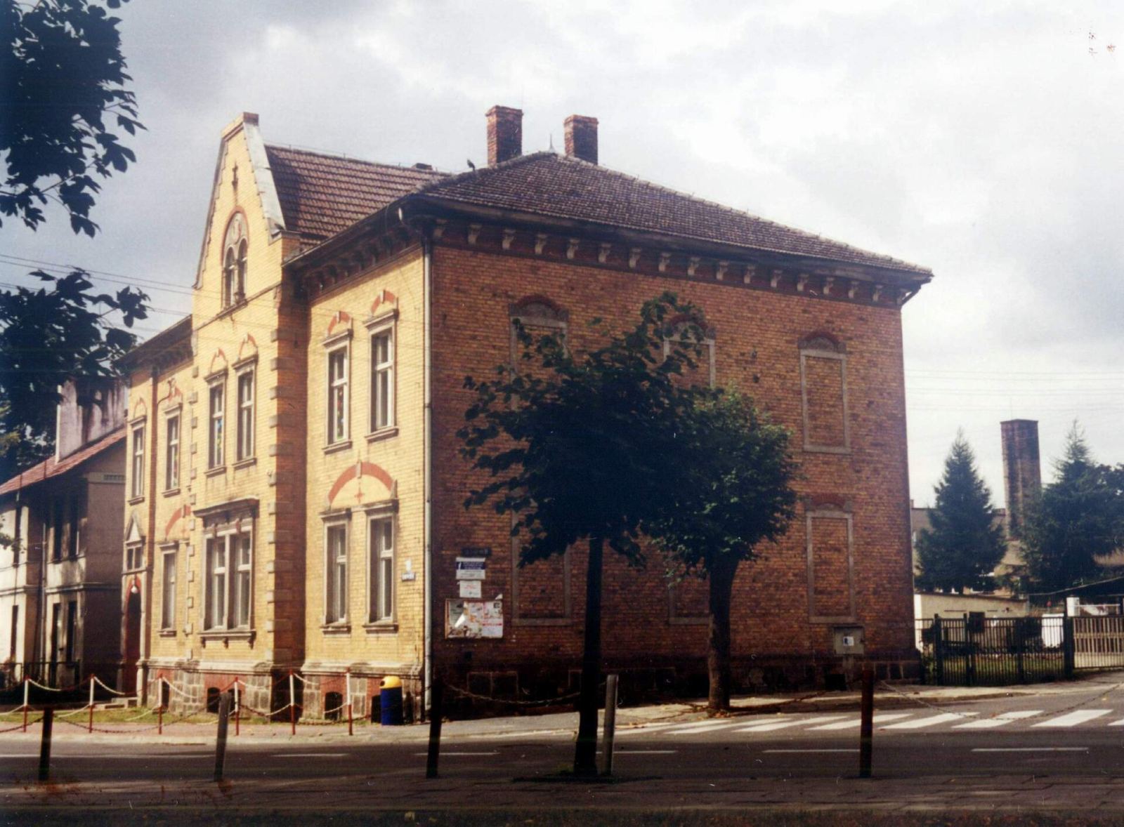 Dom, Resko