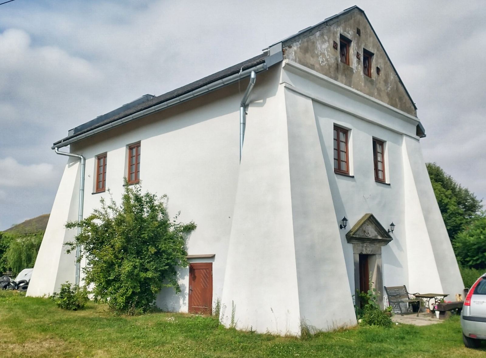 Zbór ariański, ob. dom mieszkalny, Ublinek
