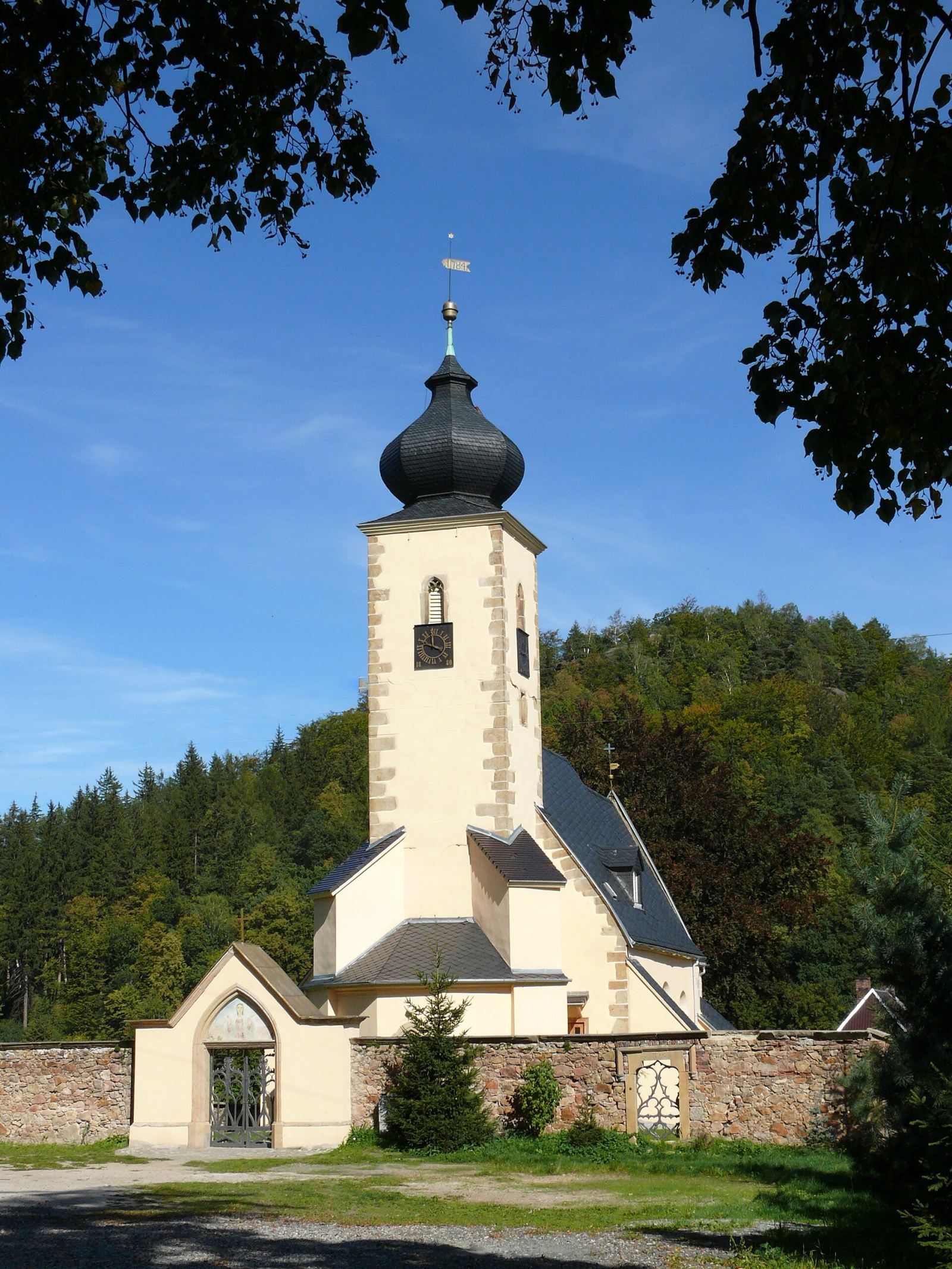 Kościół pw. Przemienienia Pańskiego, Staniszów