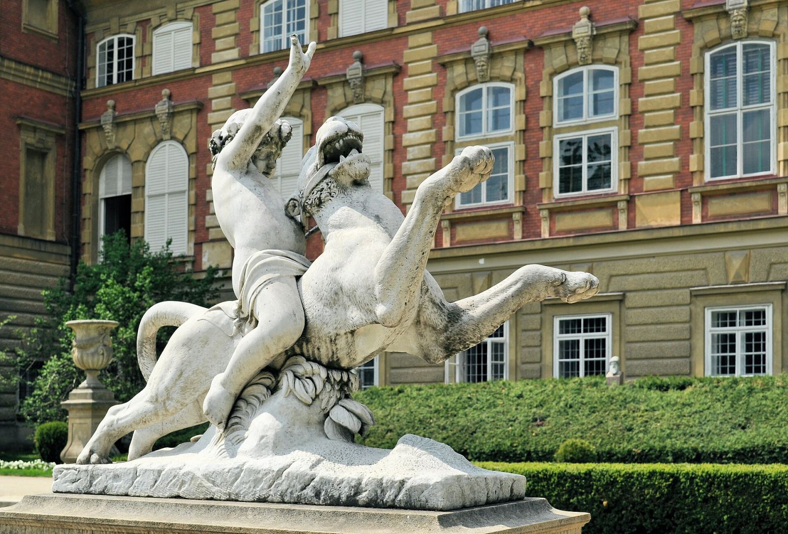 Posąg Bachusa na panterze, Łańcut