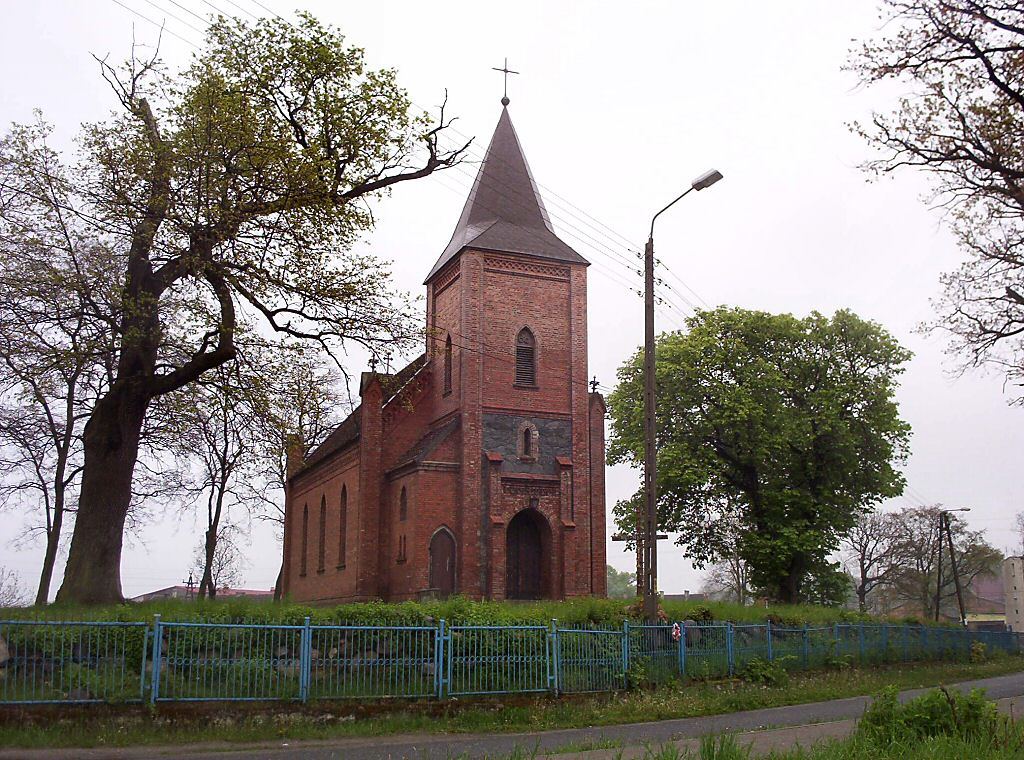 Kościół ewangelicki, ob. rzymskokatolicki filialny pw. Świętej Trójcy, Nadarzyn