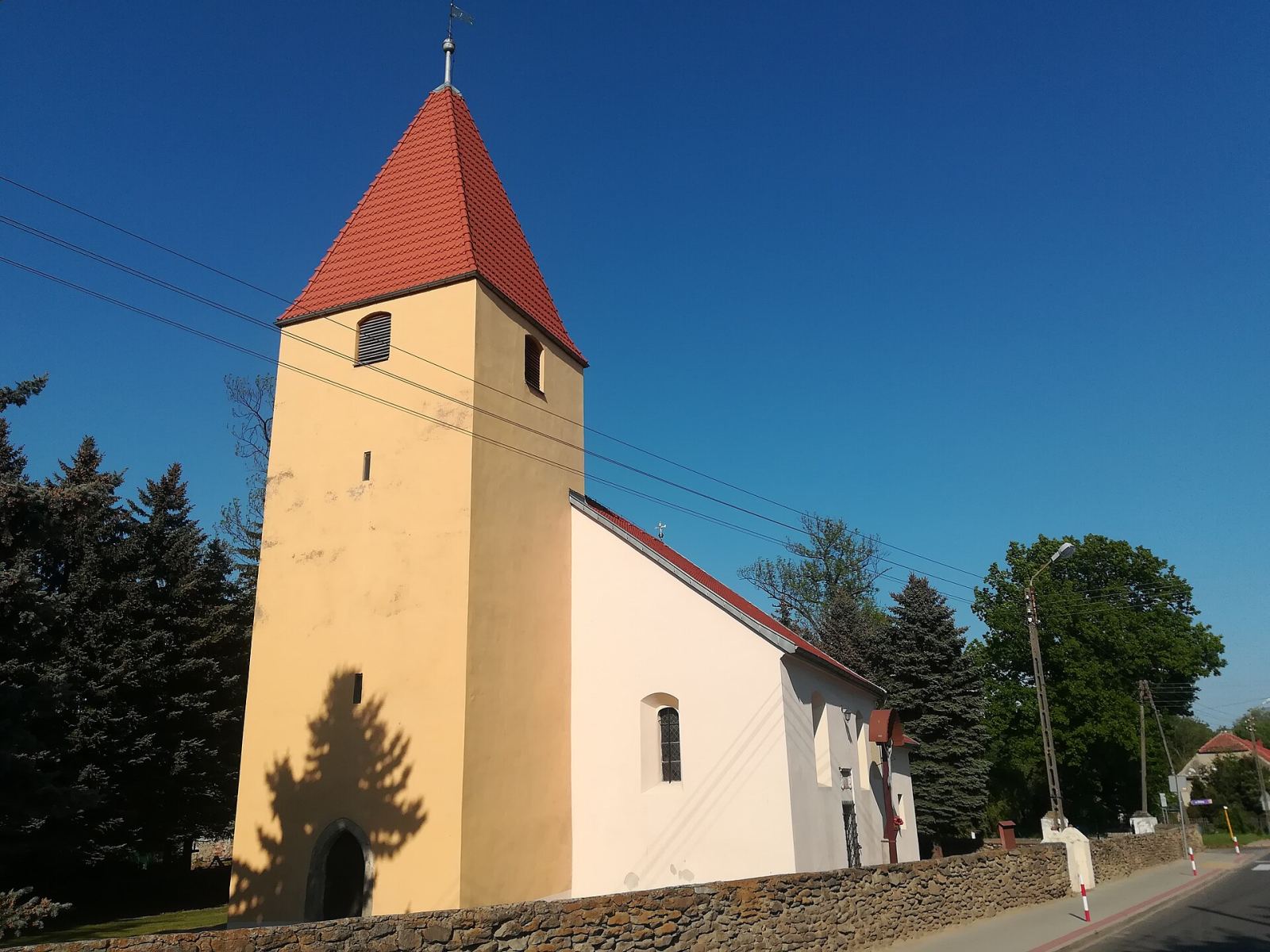 Kościół filialny pw. Bożego Ciała, Łażany