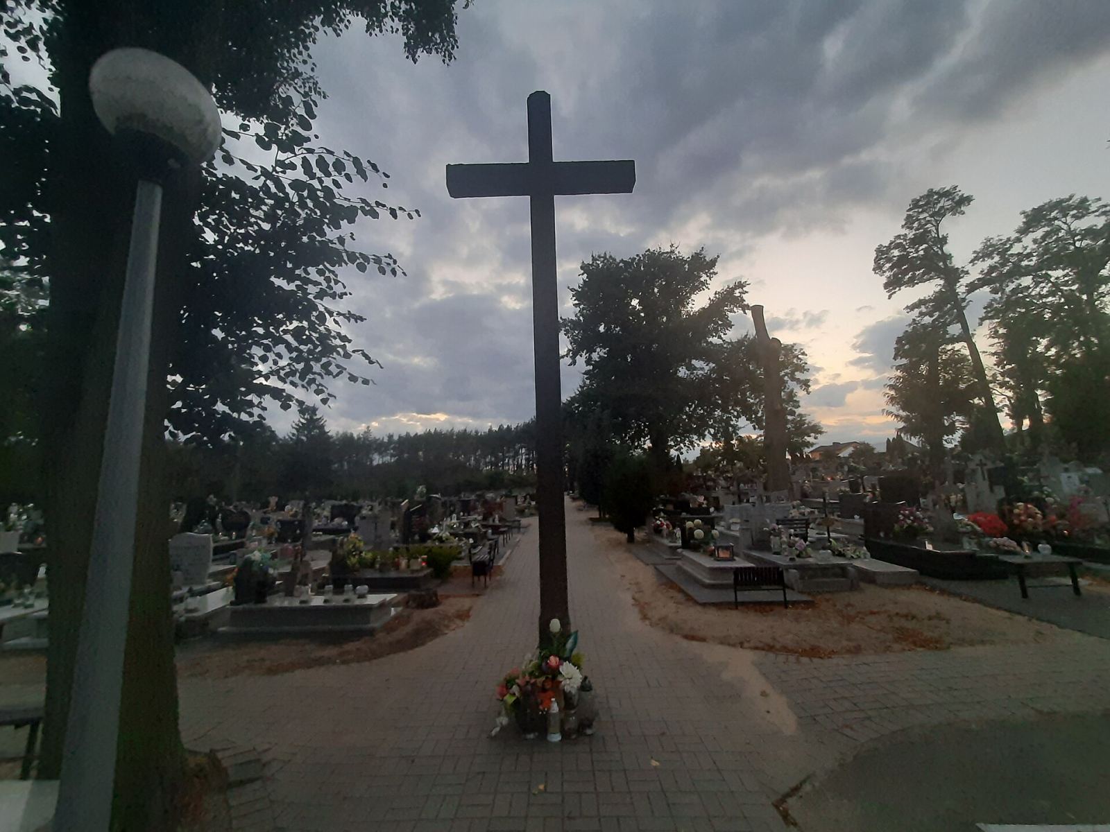 Cmentarz rzymskokatolicki, Tuliszków