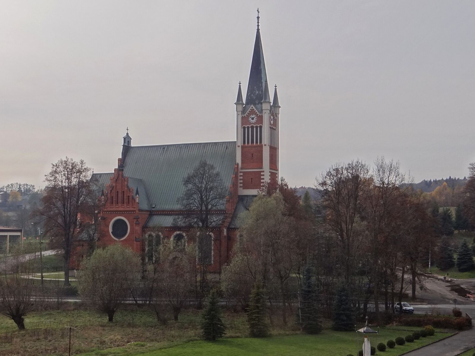 Kościół parafialny pw. św. Andrzeja Apostoła, Porąbka Uszewska