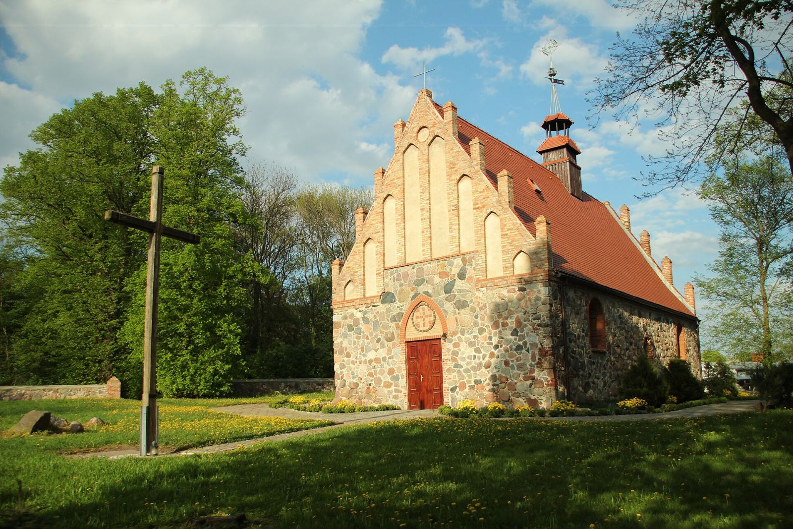 Cmentarz przykościelny, Łozice