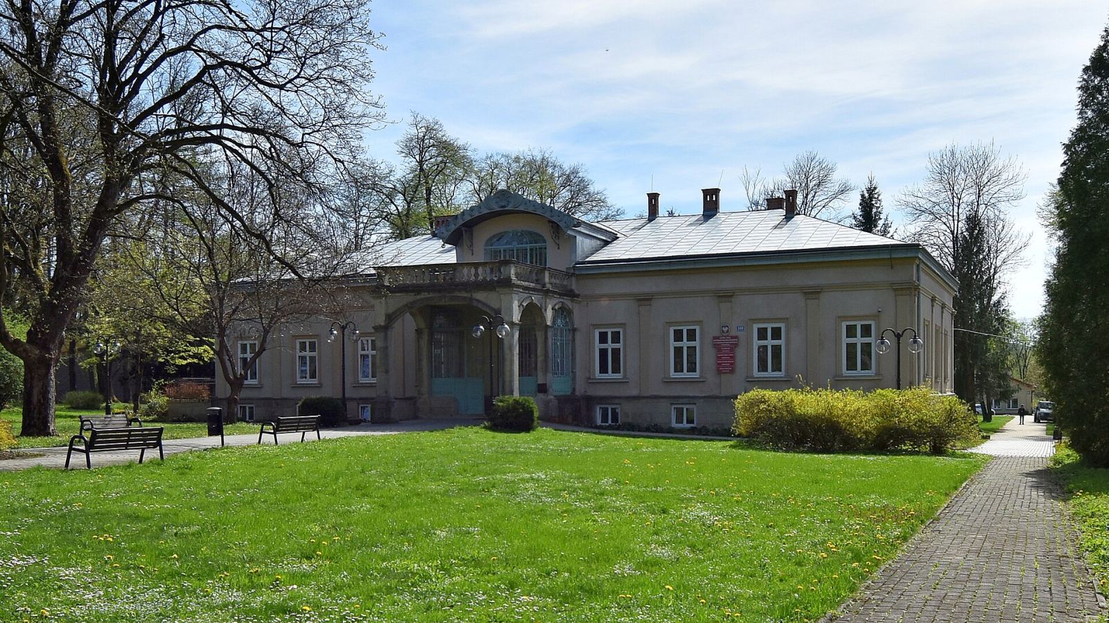 Pałac, Nowosielce