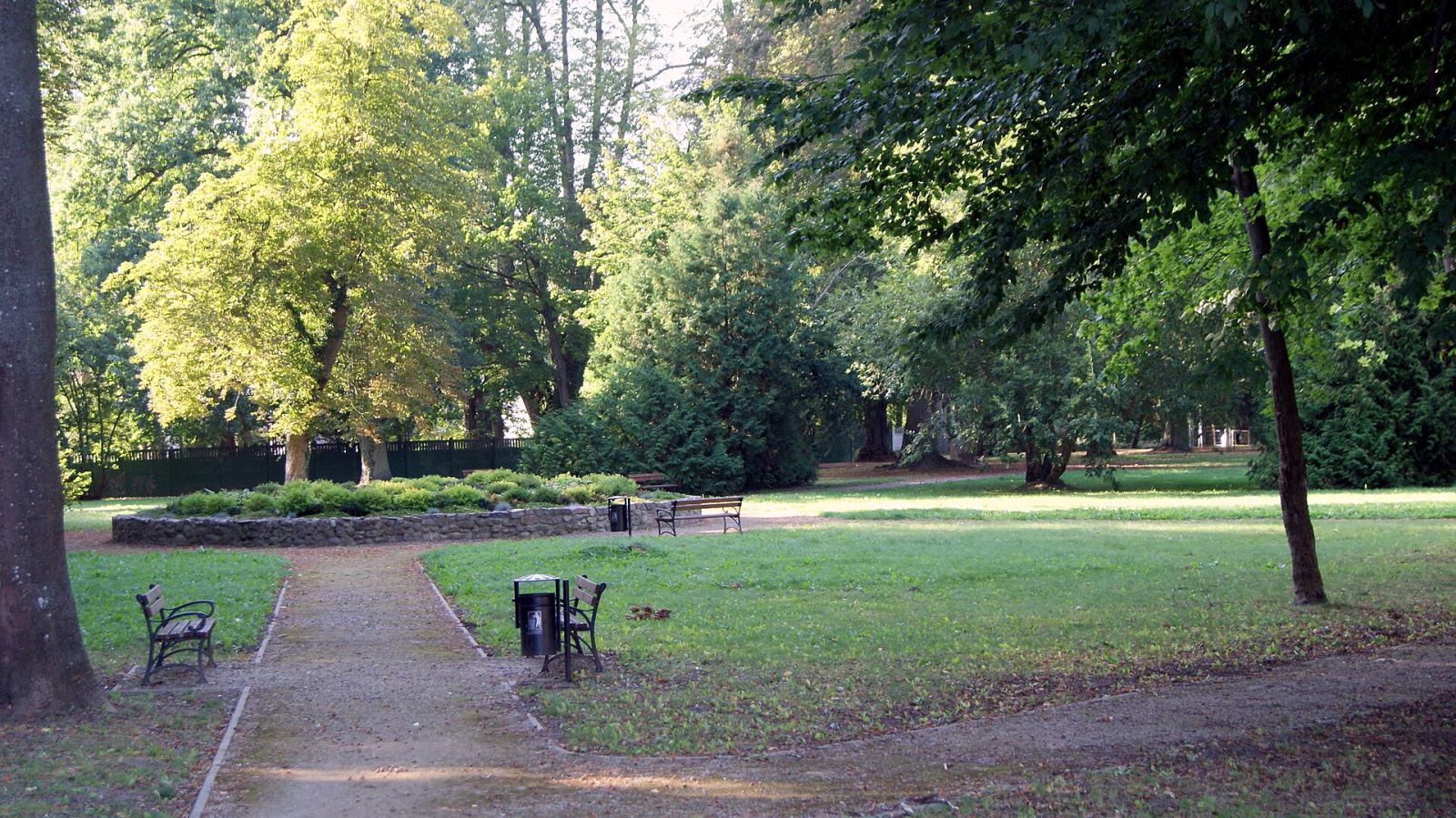 Park dworski, Dobra