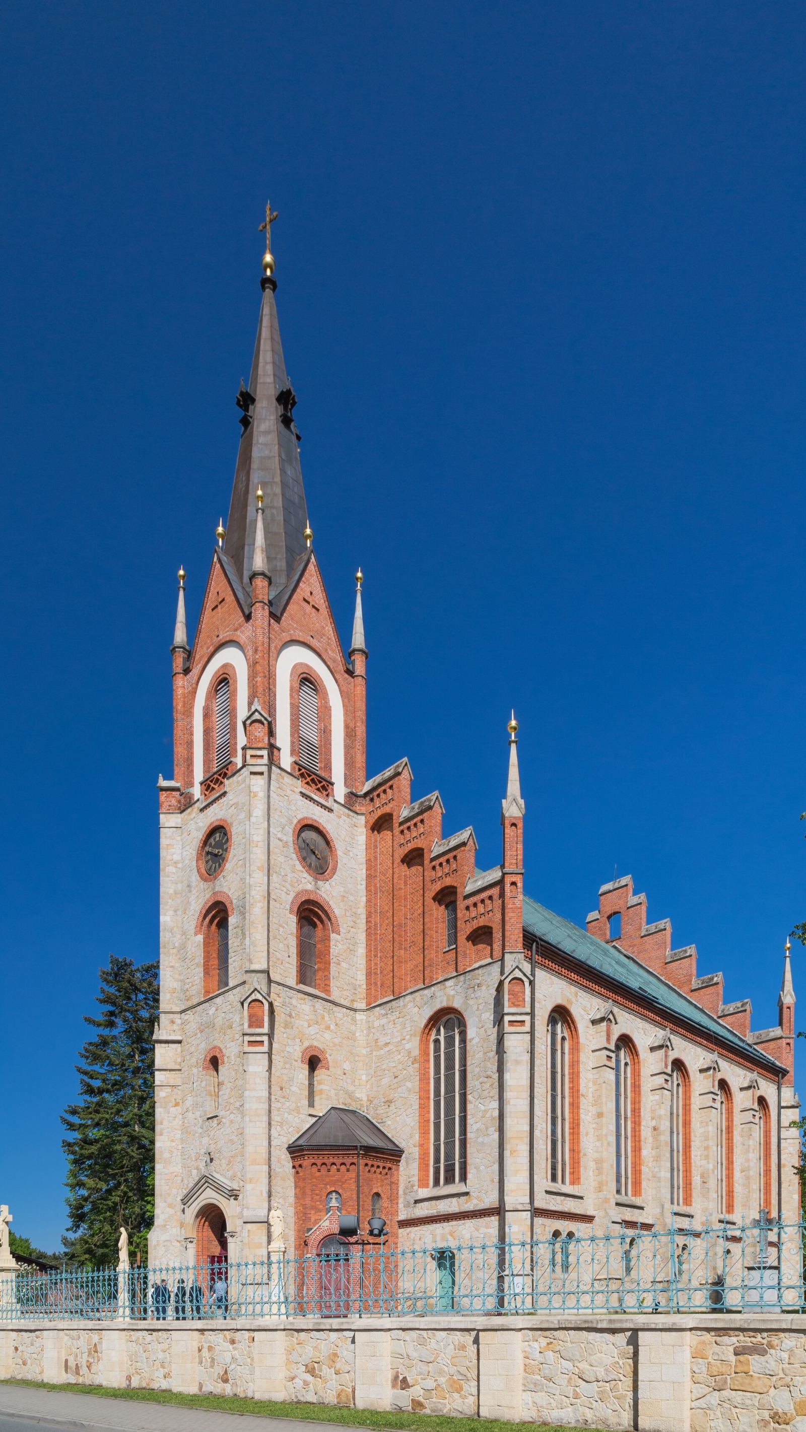 Zespół kościoła parafialnego pw. św.św. Piotra i Pawła, Orzesze