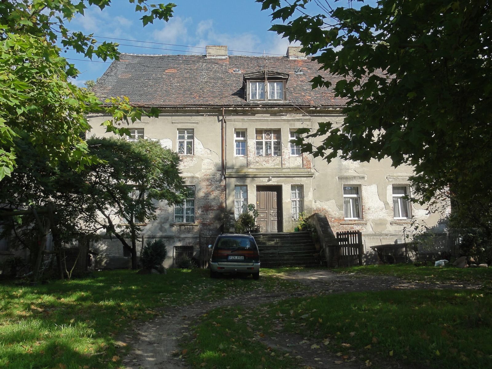 Zespół dworski, Sieciejów