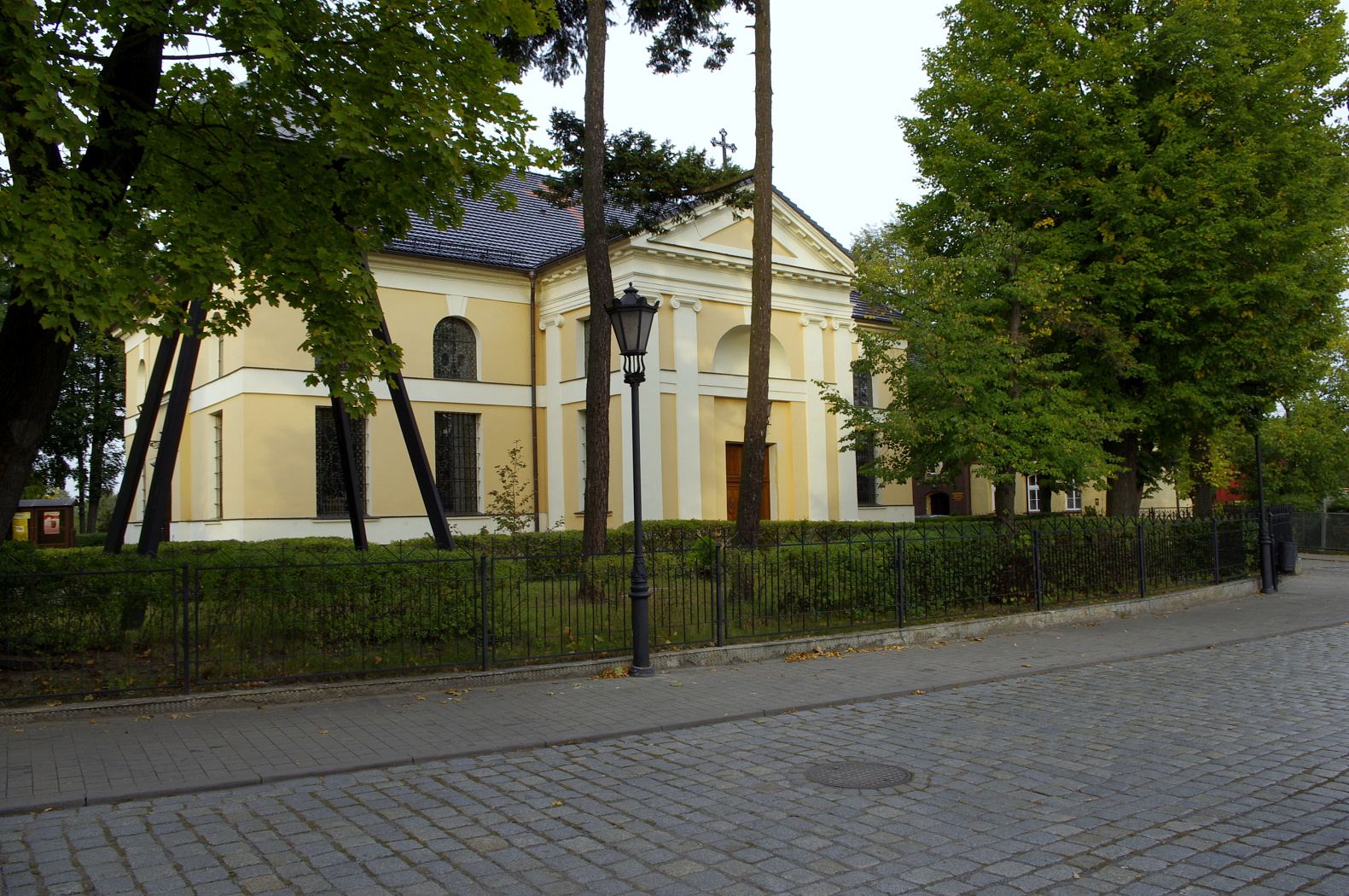 Kościół parafialny pw. św. Michała Archanioła, Milicz