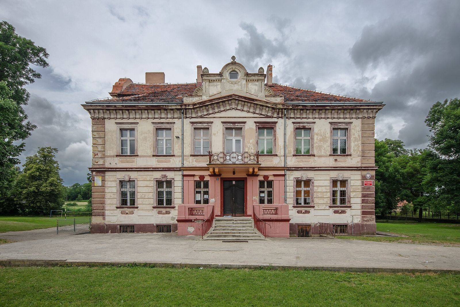 Pałac, Polanka