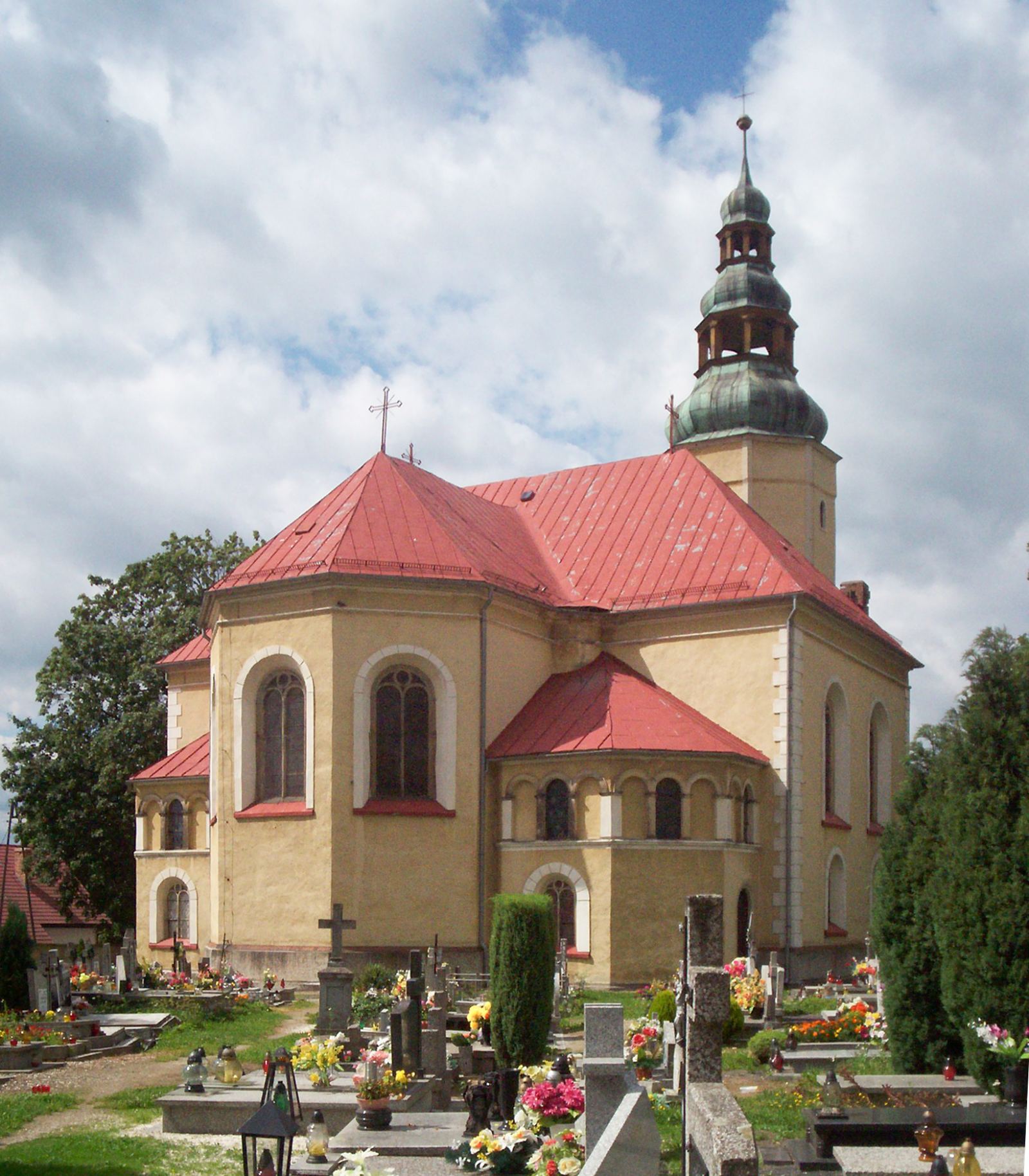 Kościół parafialny pw. św. Mikołaja, Chmieleń