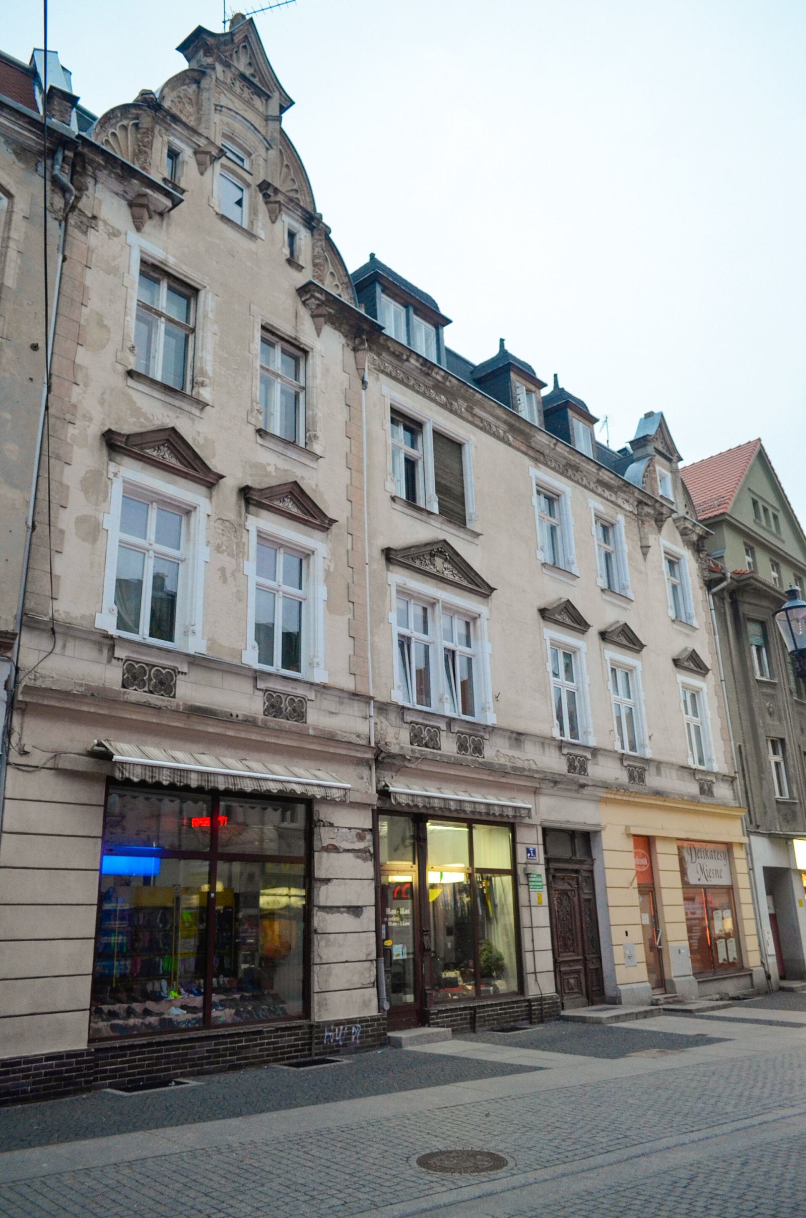 Dom, Żary