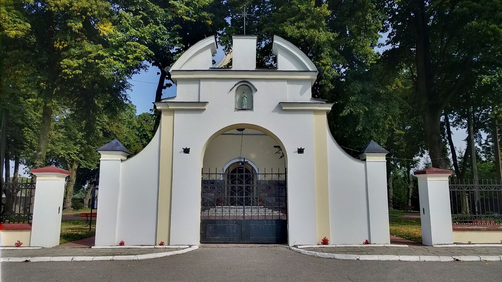 Ogrodzenie z bramą główną, Kuraszew