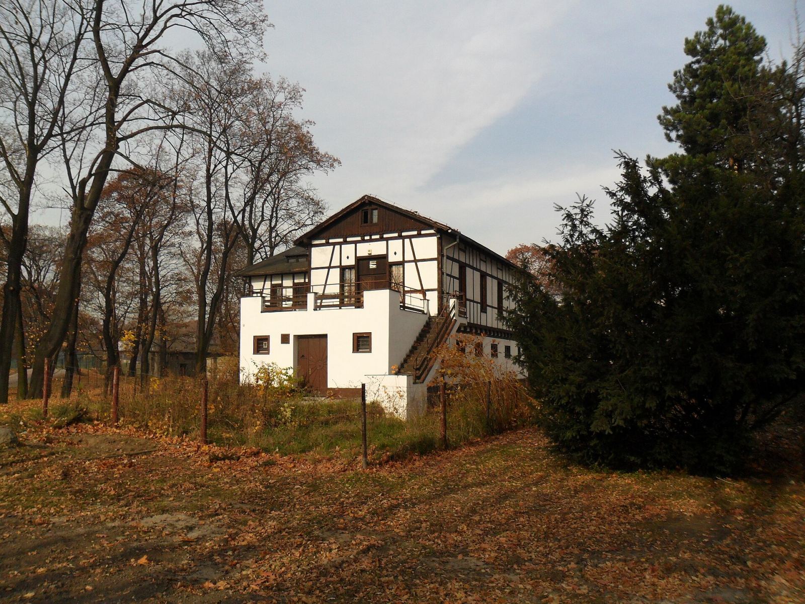 Budynek przystani żeglarskiej, obecnie restauracja, Racibórz