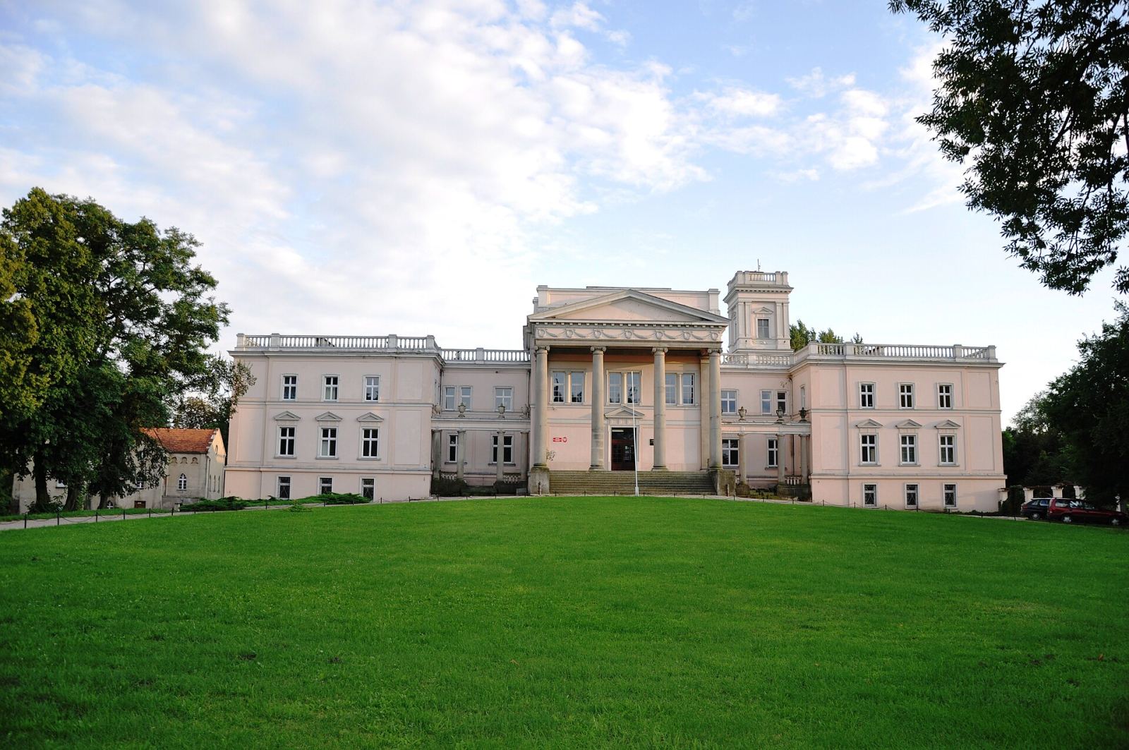 Pałac, Miłosław