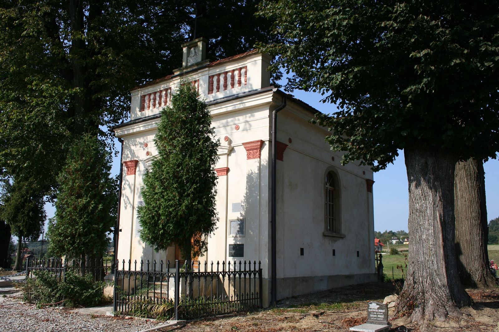 Cmentarz, Gogołów