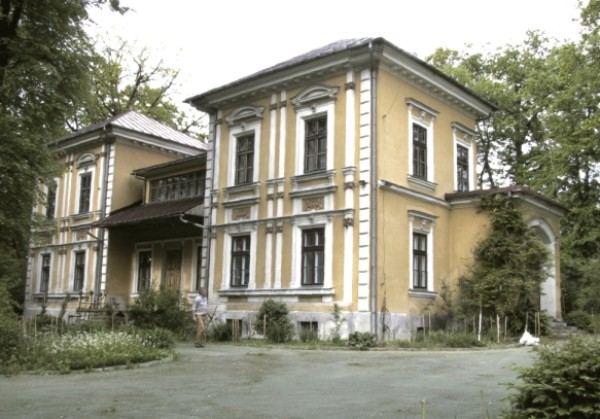 Pałac, Klecza Dolna