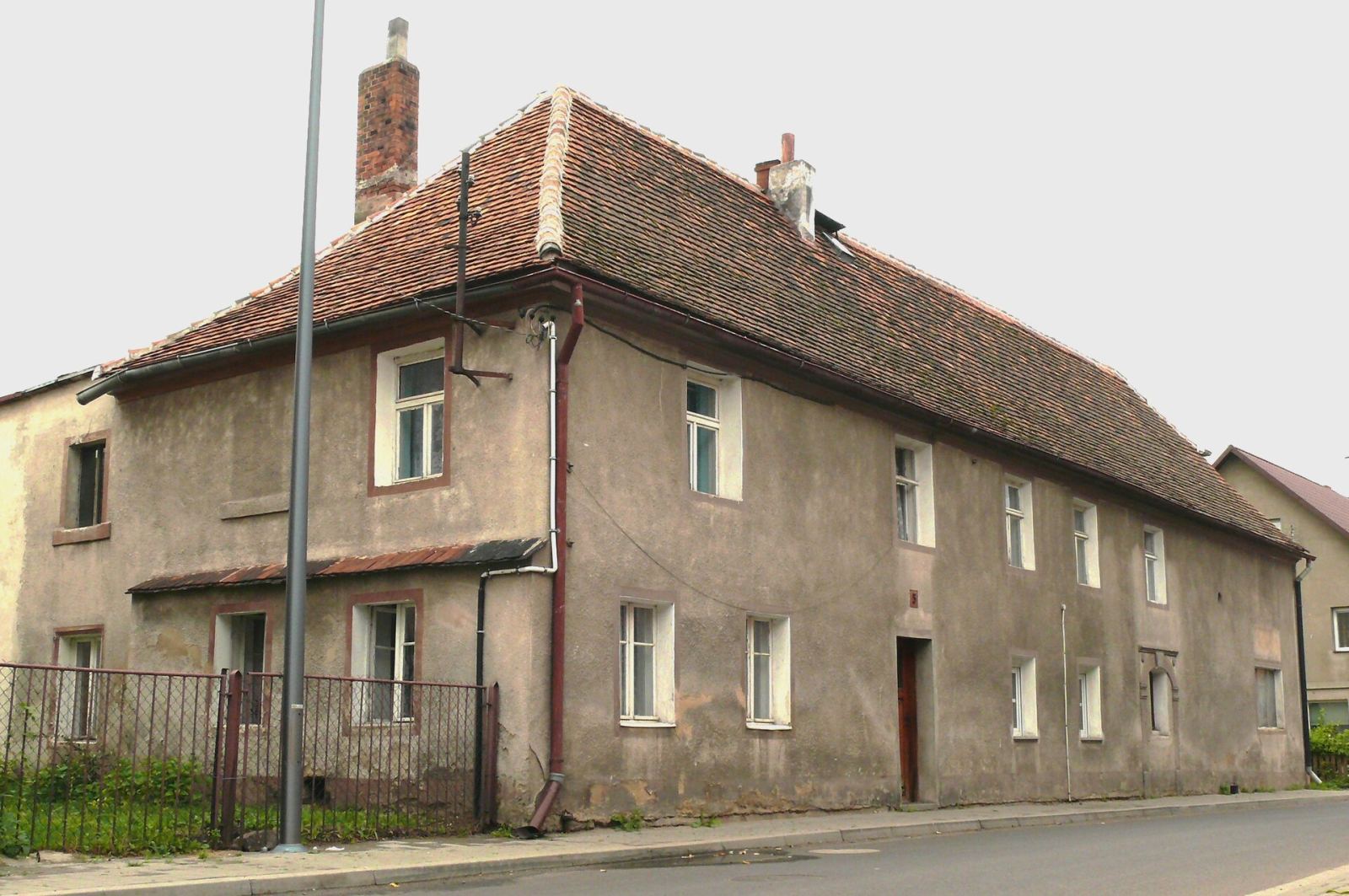Dom, Sulików