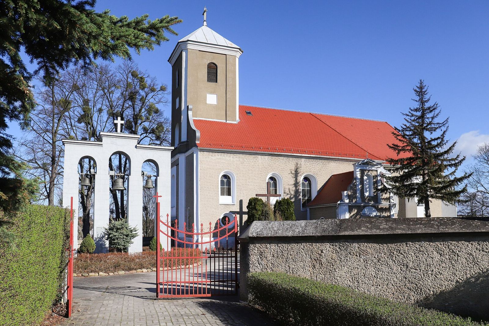 Kościół parafialny pw. św. Jadwigi, Skoroszyce