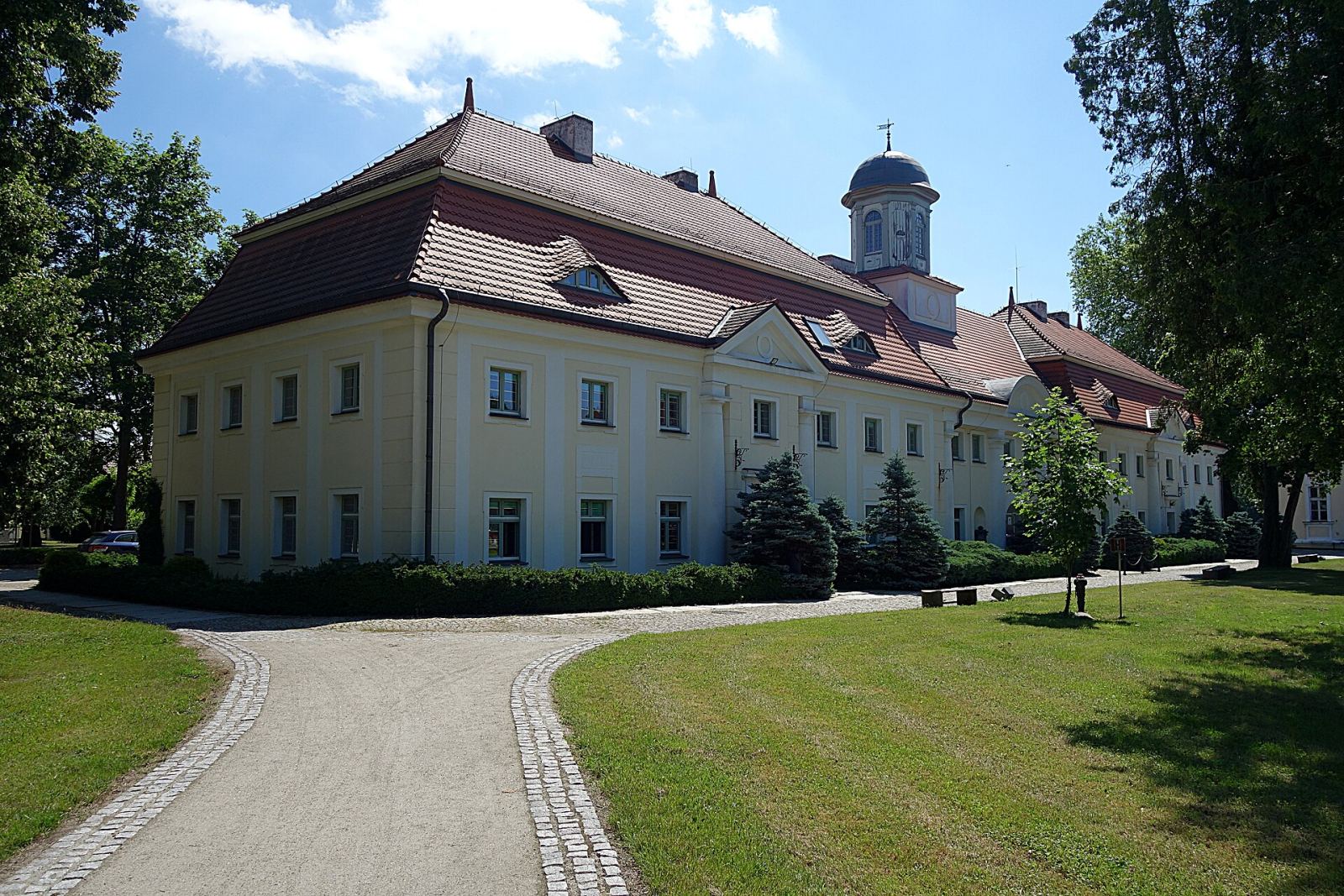 Oficyna tzw. Mały Pałac, Brzeg Dolny