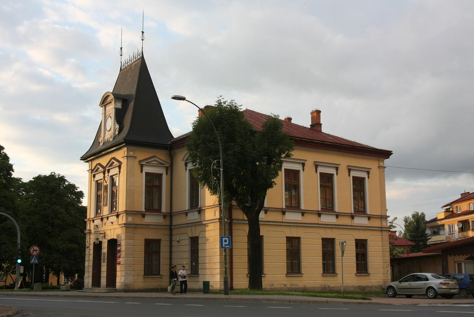 Ratusz, Lesko
