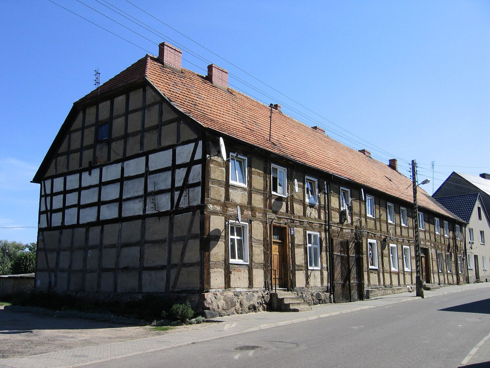 Dom, Lipiany