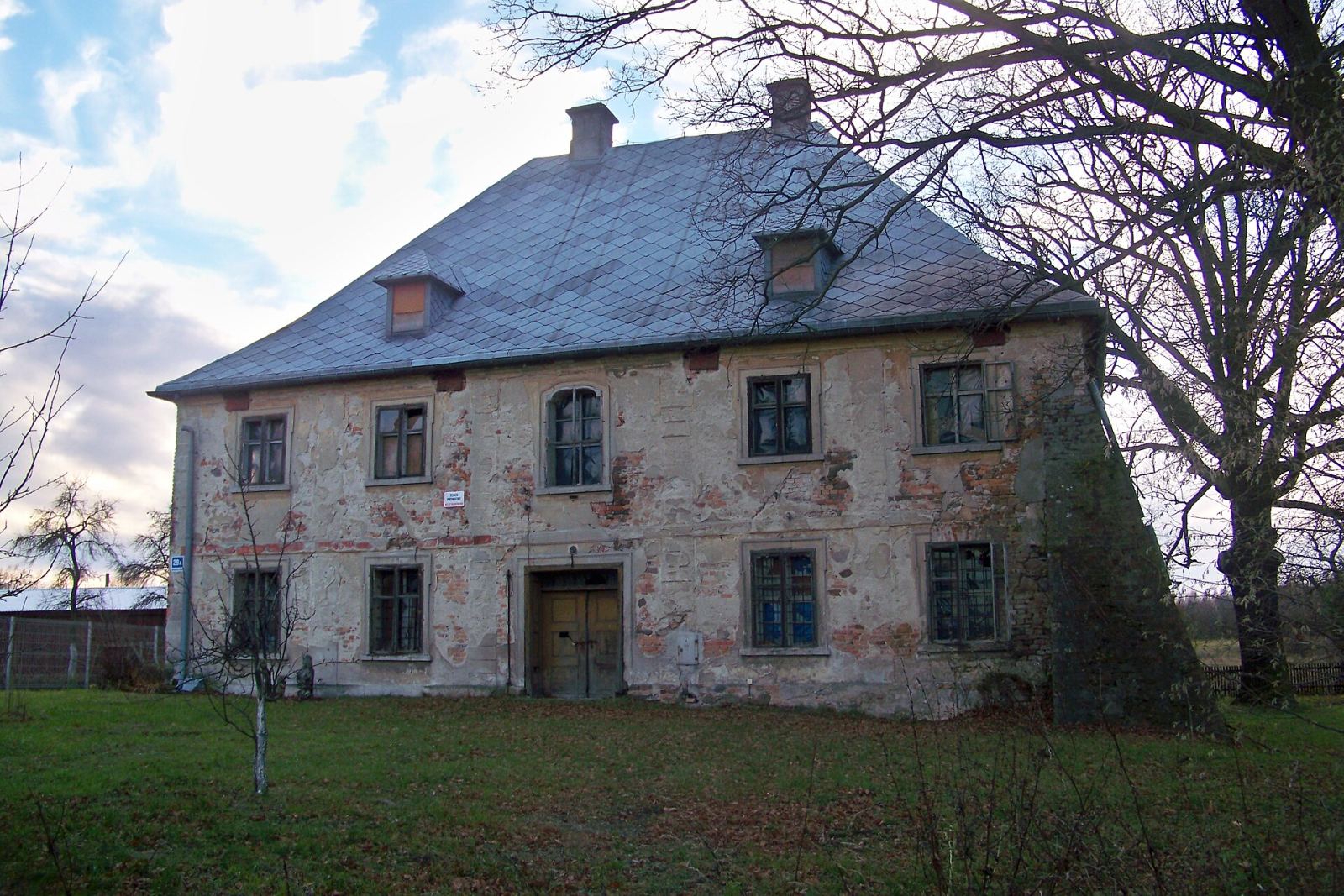 Plebania, Broniszów