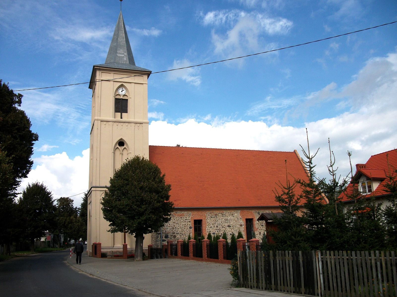 Kościół filialny pw. Opieki św. Józefa, Wawrów