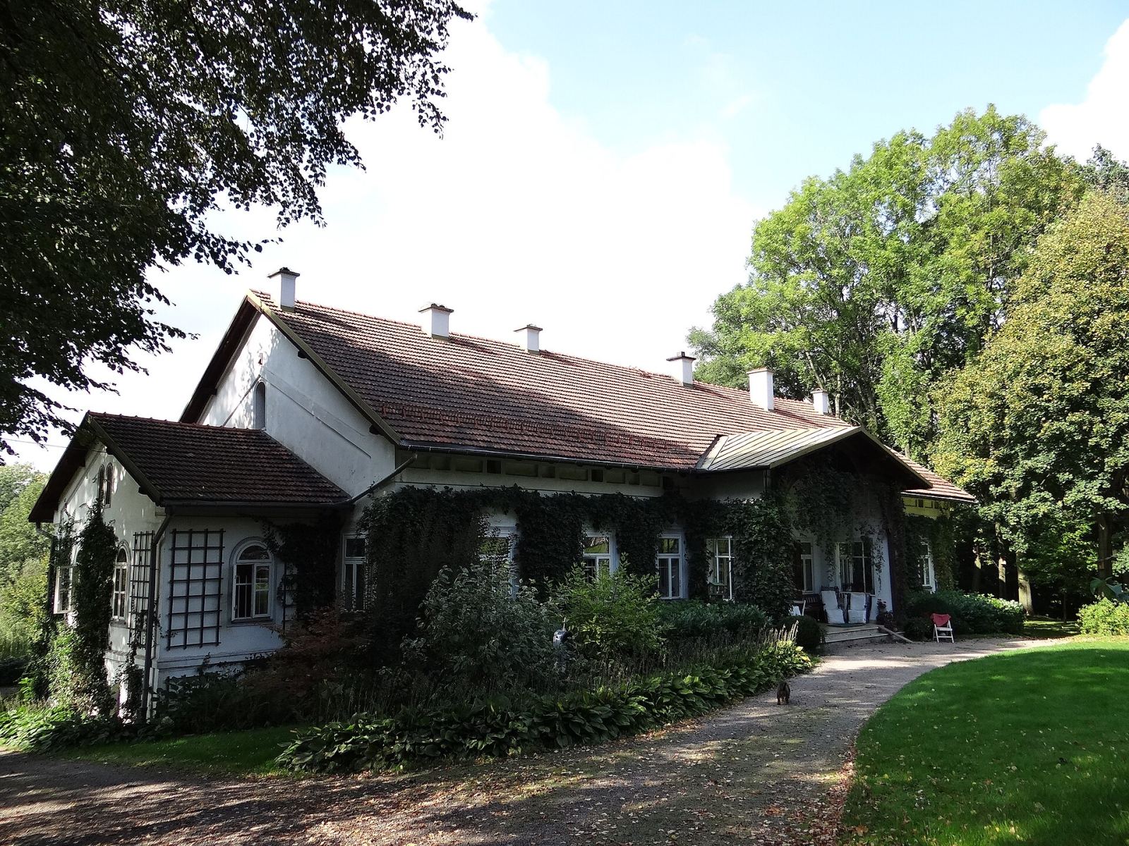 Zespół dworsko-parkowy, Rybna