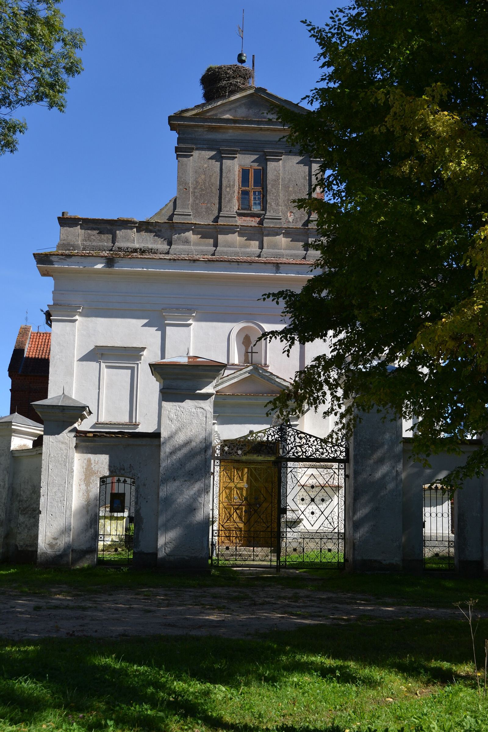 Kościół odpustowy pw. Podwyższenia Krzyża Świętego, Chwalęcin