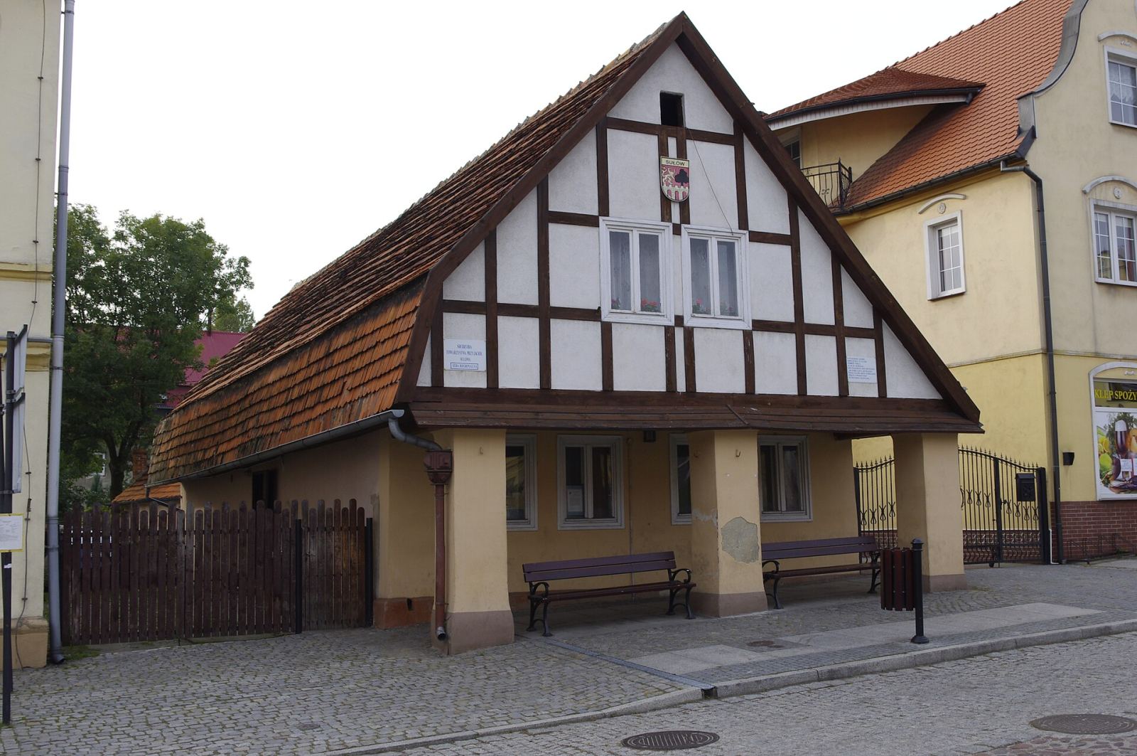 Dom, Sułów